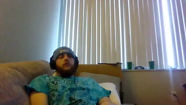 alejandro69420 online show from April 2026 01:28:02 PM