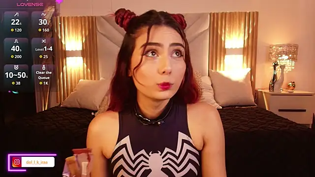 Doll kira  online show from April 2026 02:41:01 PM