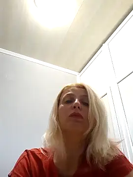 MiaLove183 online show from June 2026 08:29:01 AM