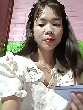 AmyLinee01 online show from June 2026 07:21:01 AM