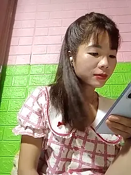 AmyLinee01 online show from June 2026 07:32:02 AM