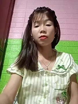 AmyLinee01 online show from June 2026 03:39:02 PM