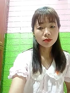 AmyLinee01 online show from June 2026 12:22:01 PM