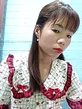 AmyLinee01 online show from July 2026 12:21:02 PM