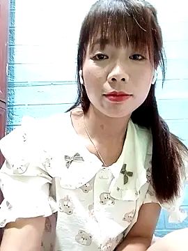 AmyLinee01 online show from July 2026 04:39:33 PM