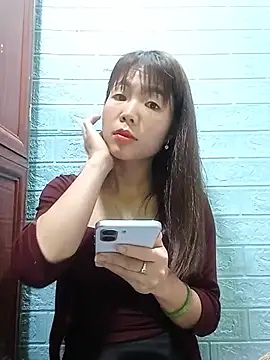 AmyLinee01 online show from August 2026 11:57:02 AM
