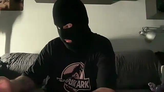 SilentScreamsVan- online show from May 2026 09:09:02 PM