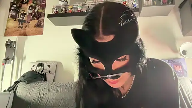 SilentScreamsVan- online show from May 2026 09:11:01 PM