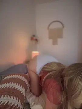 GwenWilde31 online show from July 2026 12:59:02 PM