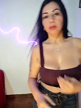 Franchescatoop online show from April 2026 09:45:01 AM