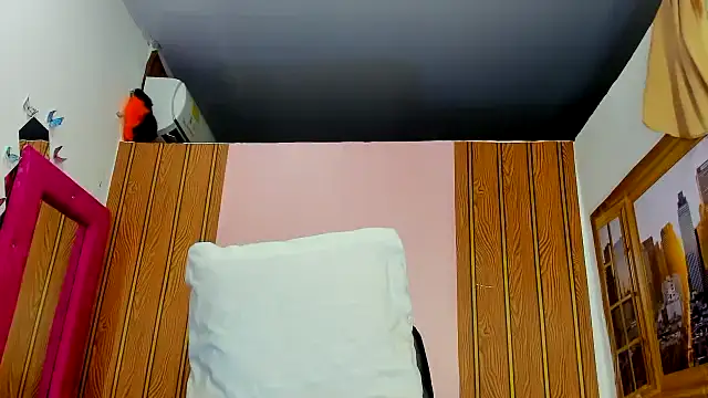 Snapshot of pahula_M chatting on June 2026 01:24:02 PM pahula M online show from June 2026 01:24:02 PM