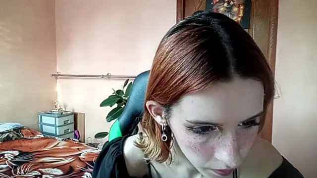 SirenFrost online show from June 2026 03:54:01 PM