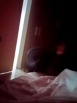 Snapshot of casalloucos22 chatting on March 2026 04:10:02 PM casalloucos22 online show from March 2026 04:10:02 PM