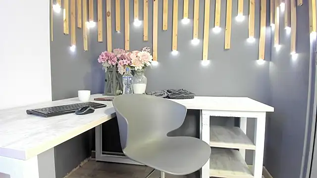 andreazoe online show from June 2026 02:55:01 PM