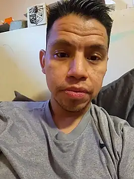 Snapshot of jonluv019 chatting on March 2026 05:49:02 PM jonluv019 online show from March 2026 05:49:02 PM