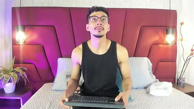 Philip collins online show from May 2026 11:39:01 AM