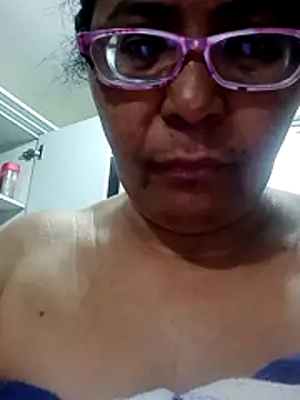sexymomsn online show from May 2026 11:59:01 AM