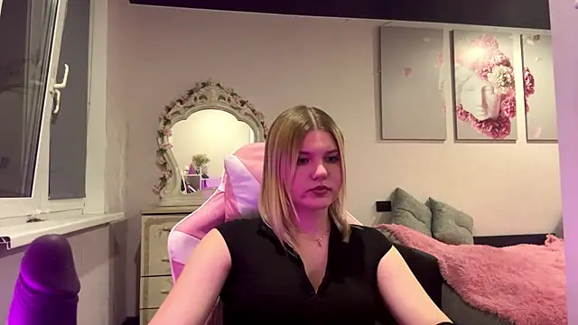 Snapshot of SweettAnny chatting on June 2026 09:16:01 PM SweettAnny online show from June 2026 09:16:01 PM