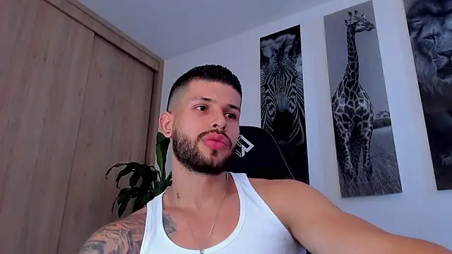 Snapshot of Santos_ramirez1 chatting on July 2026 02:09:01 PM Santos ramirez1 online show from July 2026 02:09:01 PM