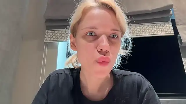 TenderChloe online show from June 2026 09:14:01 AM