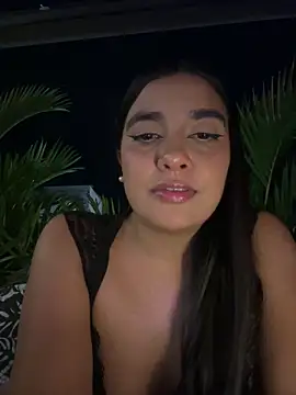 HaileyBiieber online show from May 2026 11:56:01 PM