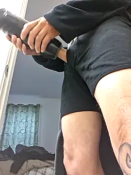 middickstroking online show from May 2026 04:24:02 PM