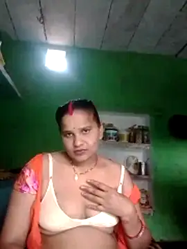 Snapshot of Shivani09900 chatting on June 2026 02:46:01 AM Shivani09900 online show from June 2026 02:46:01 AM