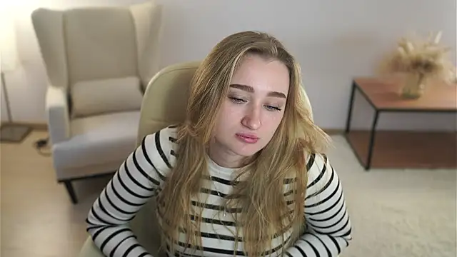 VioletteClaire online show from March 2026 11:05:01 AM