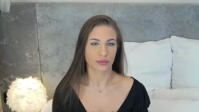 Lana Drake online show from May 2026 05:12:01 AM