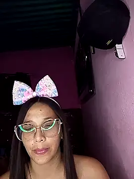 Snapshot of Arielybambi chatting on March 2026 01:43:01 AM Arielybambi online show from March 2026 01:43:01 AM