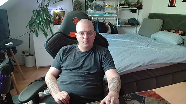 Oderwattboy online show from May 2026 08:19:02 AM