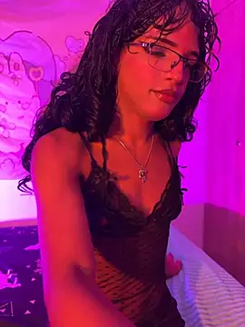 LunuxSiren online show from March 2026 11:37:01 PM