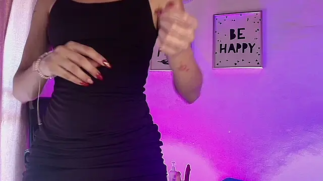Snapshot of Daphne_Rosse chatting on July 2026 03:03:02 PM Daphne Rosse online show from July 2026 03:03:02 PM