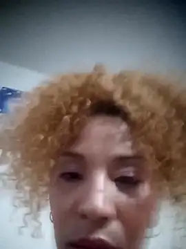 Snapshot of SolashLitzy_Curly chatting on June 2026 05:19:02 AM SolashLitzy Curly online show from June 2026 05:19:02 AM