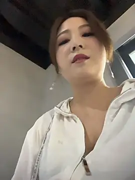 Lola666999 online show from August 2026 06:45:01 AM