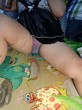 Snapshot of Zuzu-Asia chatting on May 2026 08:06:02 PM Zuzu-Asia online show from May 2026 08:06:02 PM