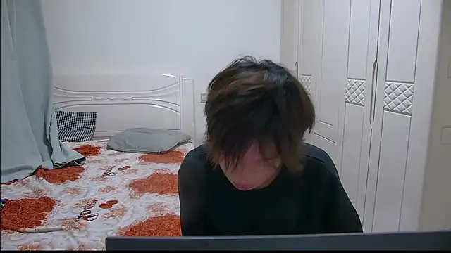 Snapshot of buding-001 chatting on March 2026 02:33:02 AM buding-001 online show from March 2026 02:33:02 AM