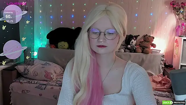 JulietFisher online show from June 2026 10:17:02 AM