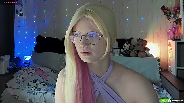 JulietFisher online show from June 2026 04:57:01 AM