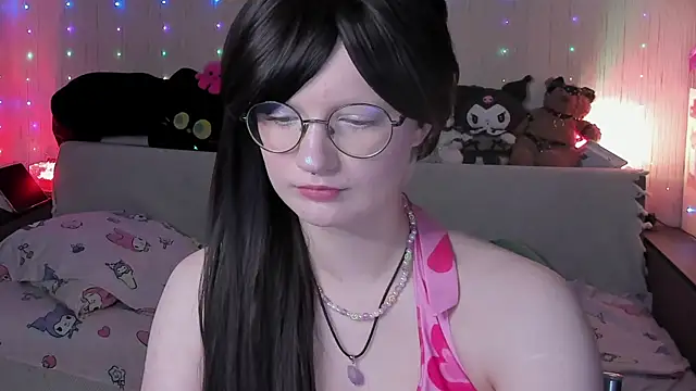 JulietFisher online show from June 2026 03:15:01 AM