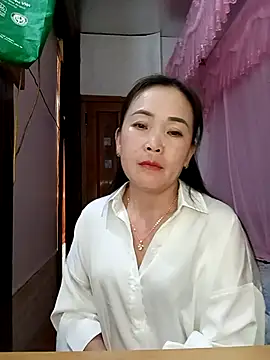 Pia-bee online show from March 2026 02:23:01 PM