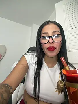 Snapshot of Valerie-S chatting on June 2026 02:59:02 PM Valerie-S online show from June 2026 02:59:02 PM