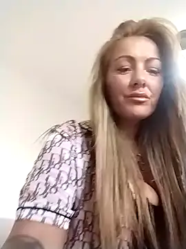 Exotic ParisX online show from May 2026 06:18:01 AM