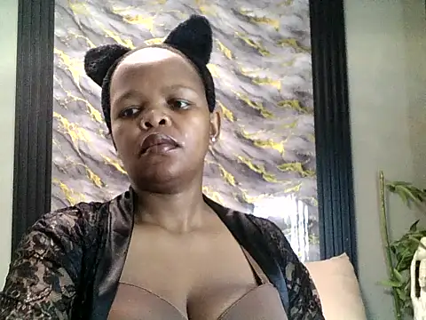 BustyBUNNYWORXXX online show from April 2026 05:57:01 PM