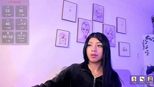 emilydolly  online show from April 2026 10:32:02 AM