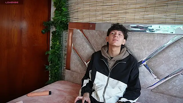 Snapshot of dominik_across chatting on March 2026 12:11:01 PM dominik across online show from March 2026 12:11:01 PM