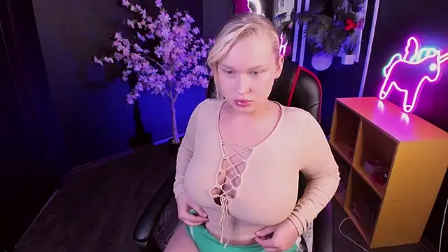 angelic coy online show from May 2026 10:33:01 AM