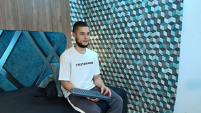 Snapshot of Joaho_Fernandez chatting on July 2026 09:28:02 PM Joaho Fernandez online show from July 2026 09:28:02 PM
