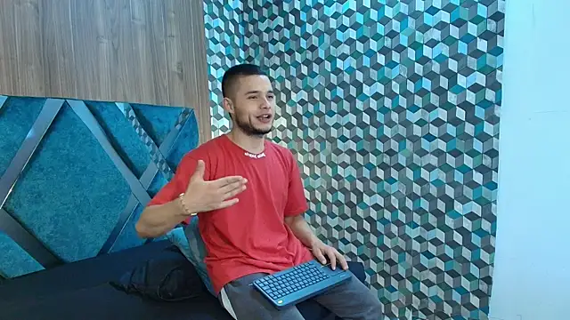 Snapshot of Joaho_Fernandez chatting on July 2026 06:25:02 PM Joaho Fernandez online show from July 2026 06:25:02 PM