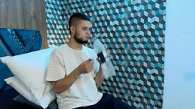 Snapshot of Joaho_Fernandez chatting on July 2026 08:51:01 PM Joaho Fernandez online show from July 2026 08:51:01 PM